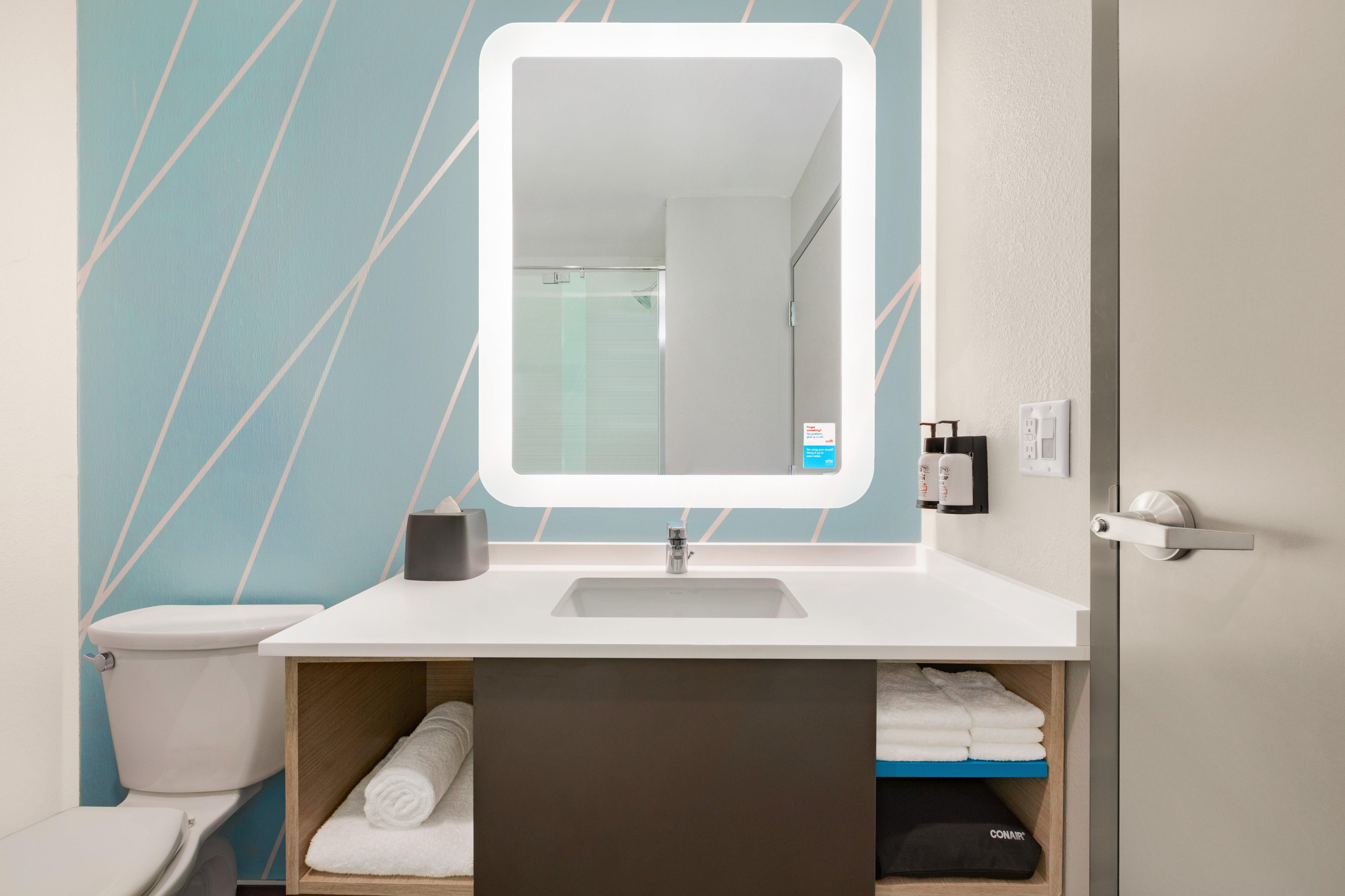 Avid Hotels - Denver Airport Area By Ihg Экстерьер фото