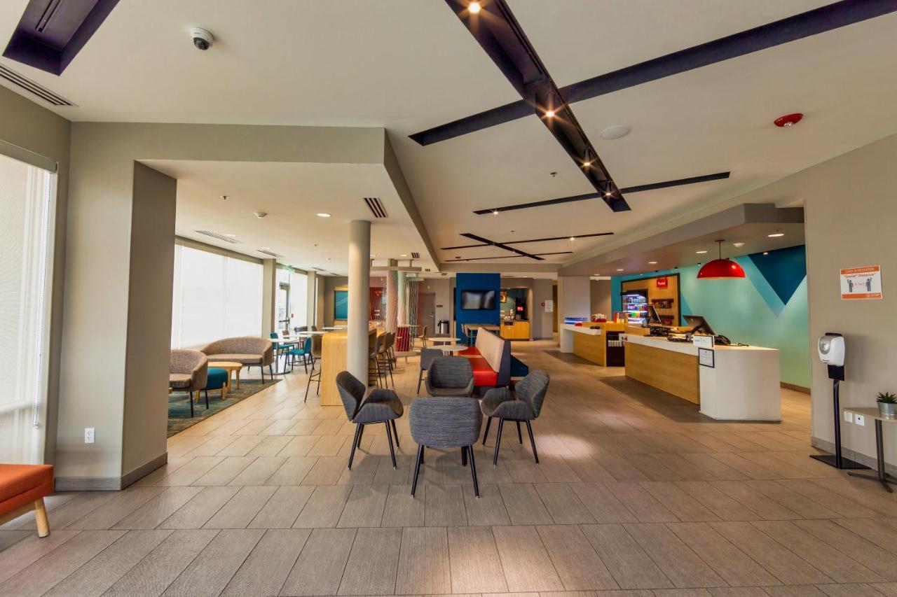 Avid Hotels - Denver Airport Area By Ihg Экстерьер фото