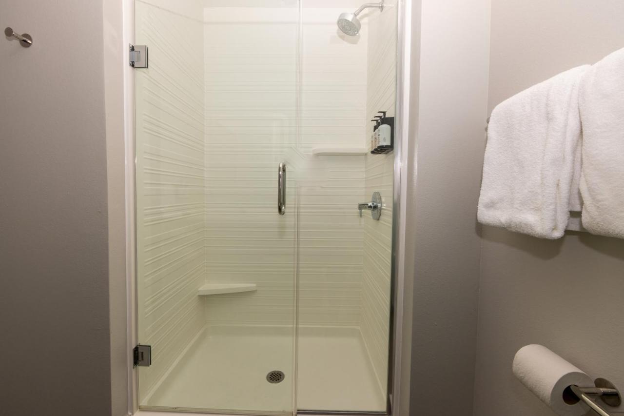 Avid Hotels - Denver Airport Area By Ihg Экстерьер фото