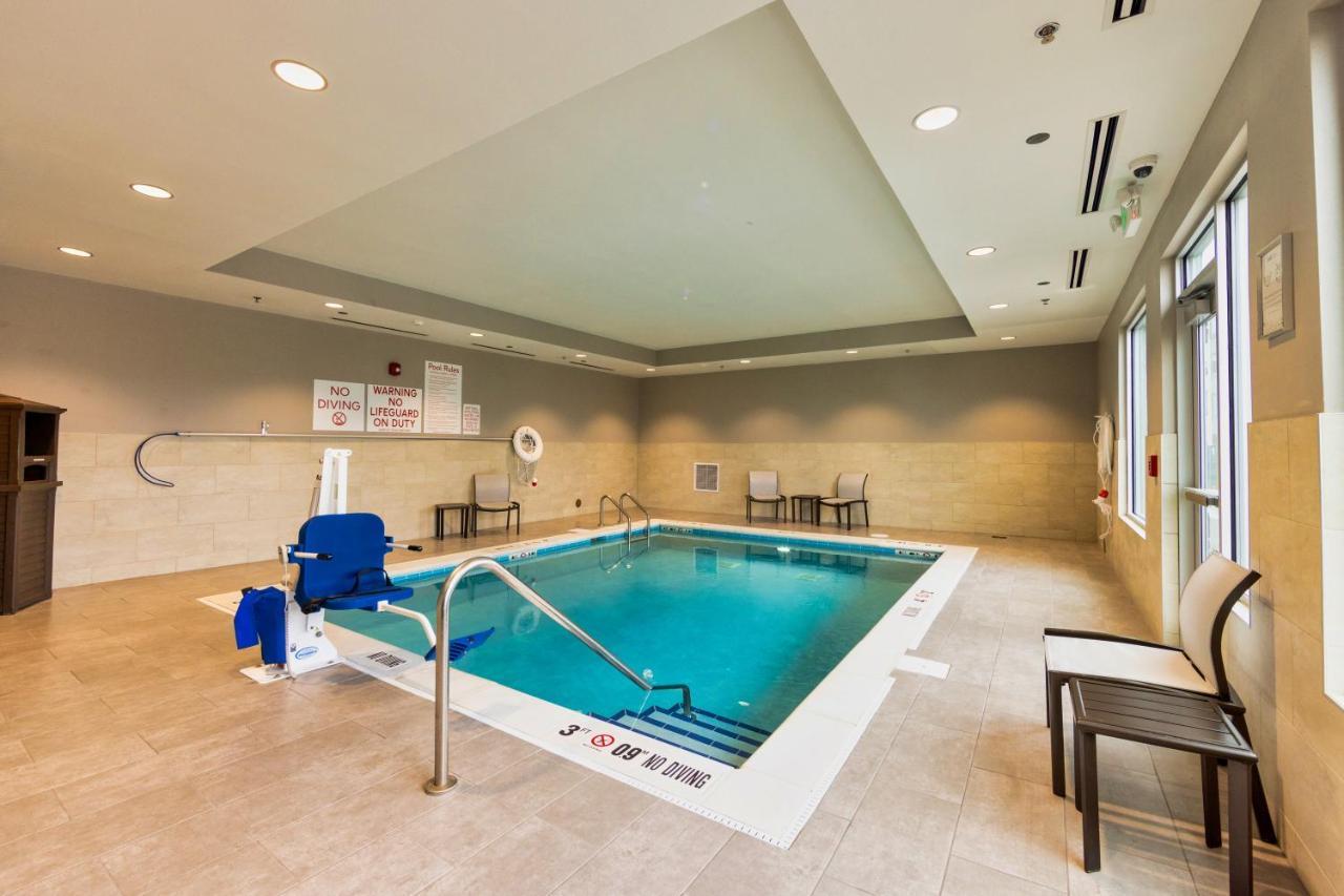Avid Hotels - Denver Airport Area By Ihg Экстерьер фото