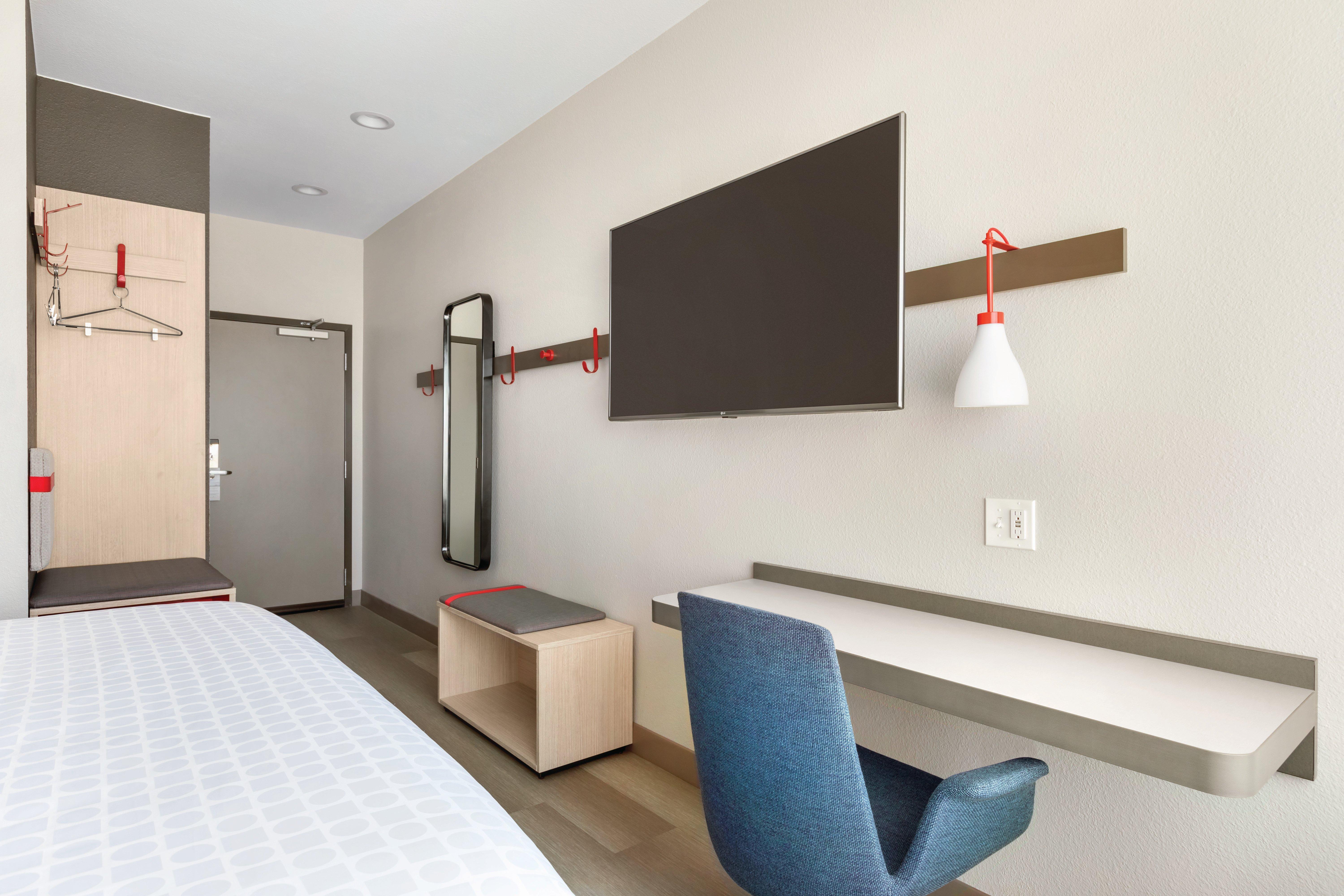 Avid Hotels - Denver Airport Area By Ihg Экстерьер фото