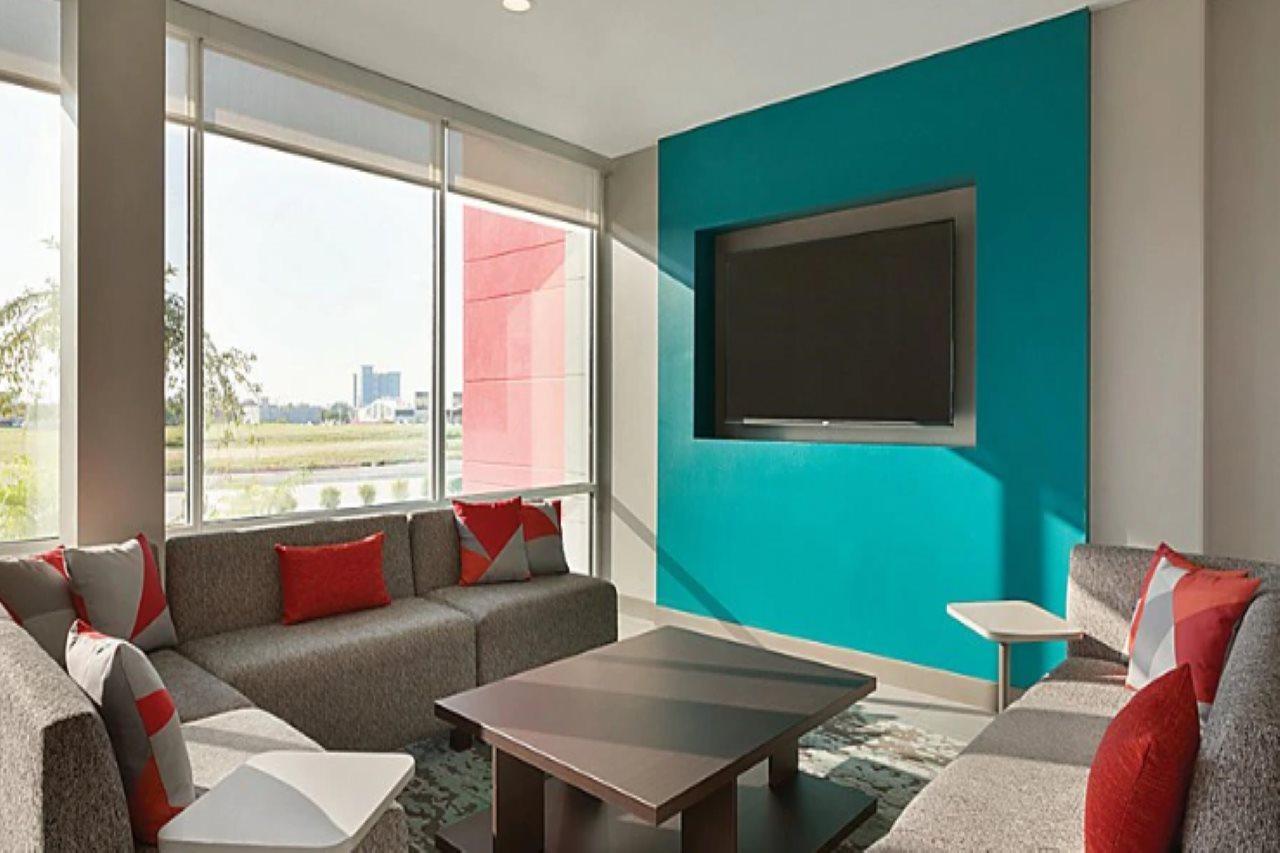Avid Hotels - Denver Airport Area By Ihg Экстерьер фото
